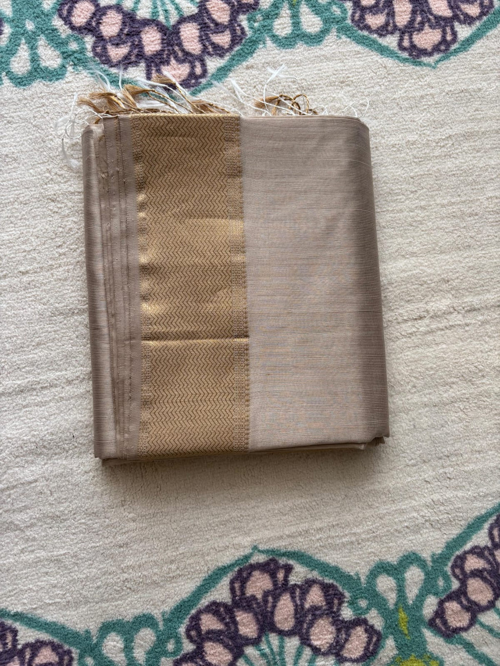 Beige Maheshwari Silk Cotton Saree