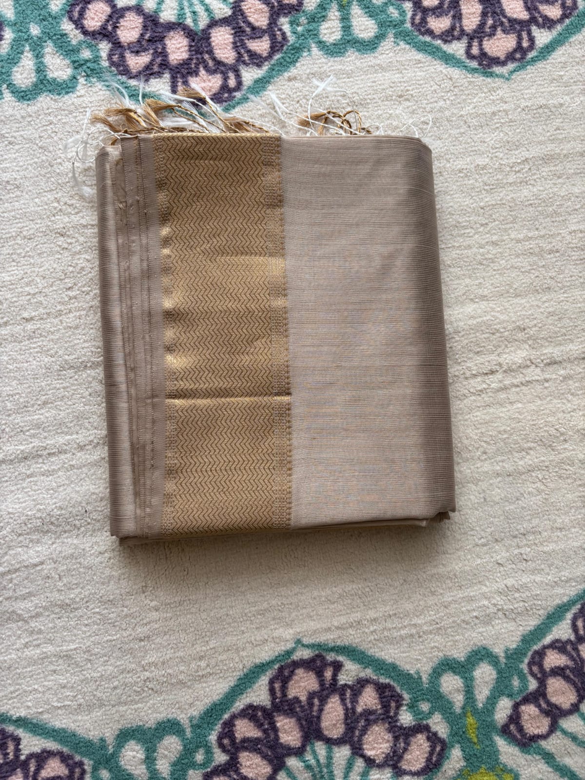 Beige Maheshwari Silk Cotton Saree
