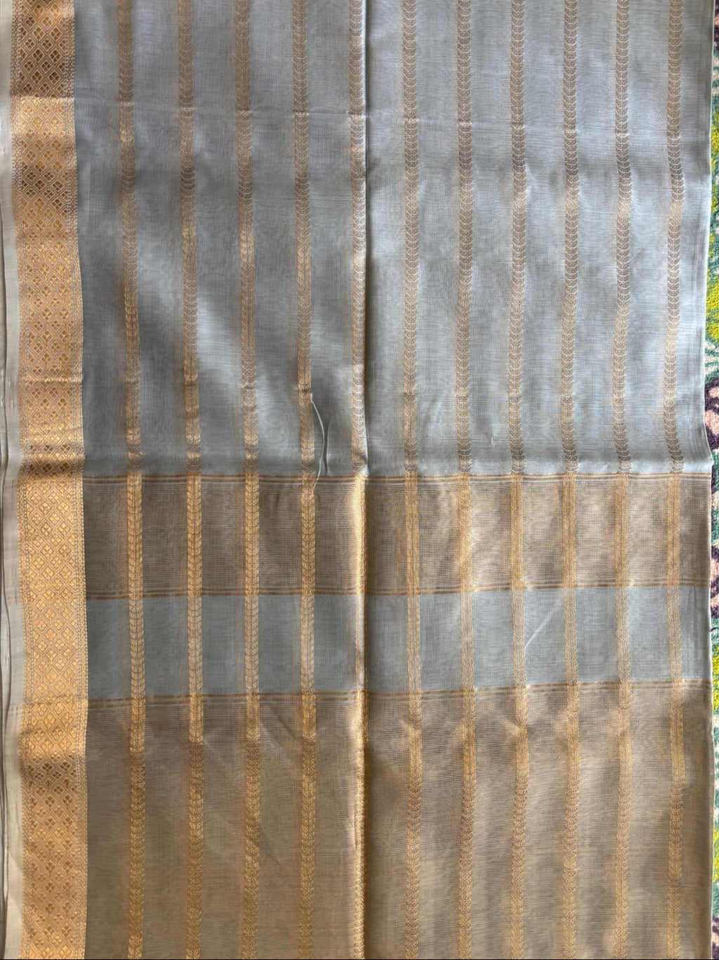 Pastel Gray Maheshwari Silk Cotton Saree