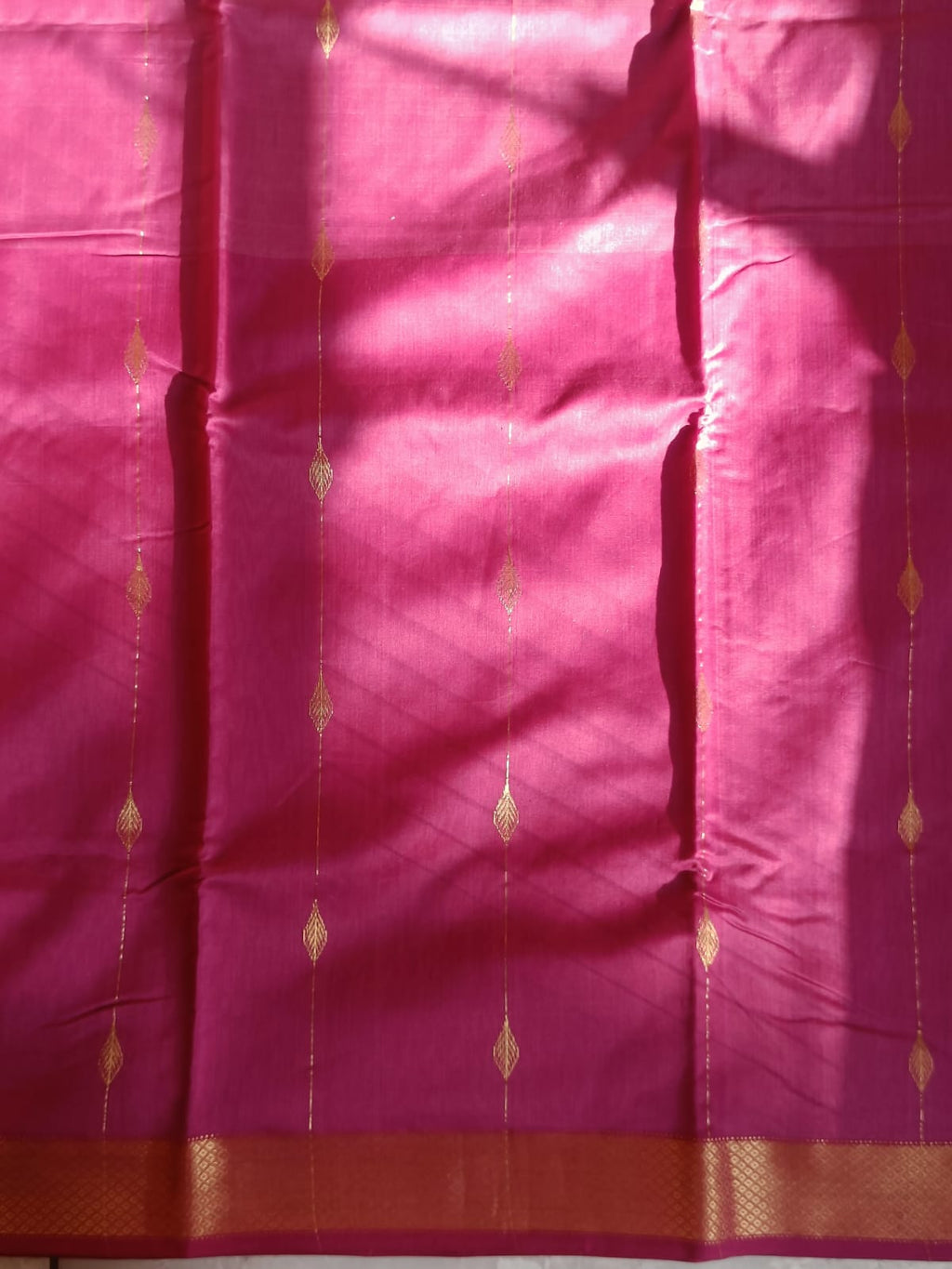 Rani Pink Maheshwari Silk Cotton Saree